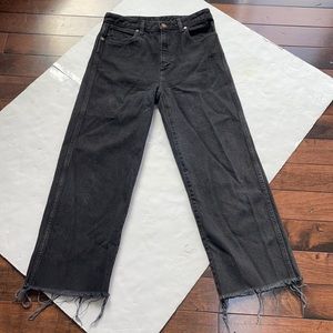 Wrangler Retro Crop Boyfriend jeans, black, raw hem, straight leg. Women’s sz 27